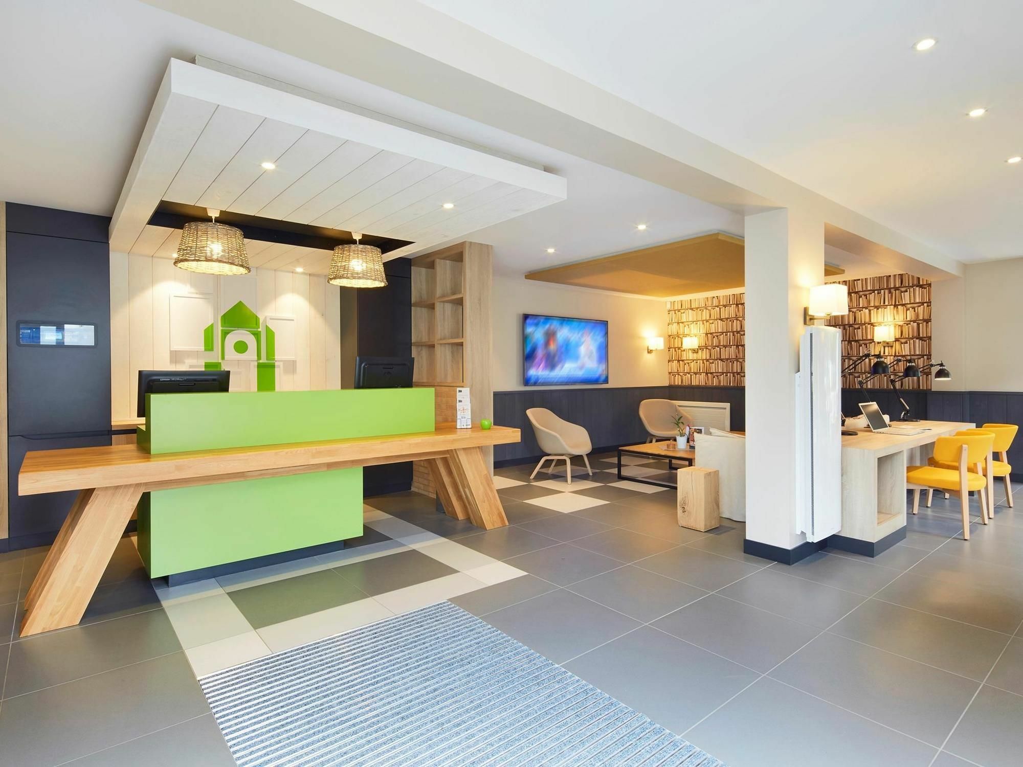 Campanile Le Mans - Arnage Hotell Eksteriør bilde